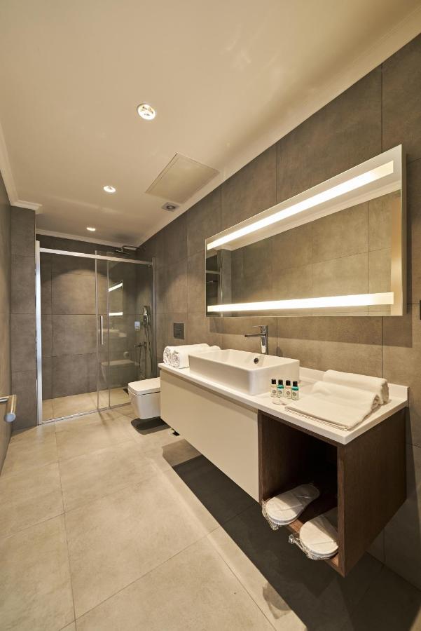 Selini Hotel Istanbul Airport Luaran gambar